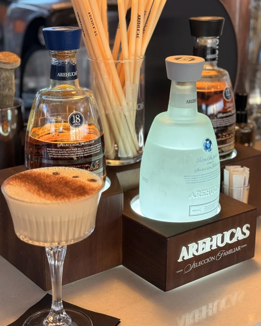 Coctelería y selección de bebidas.